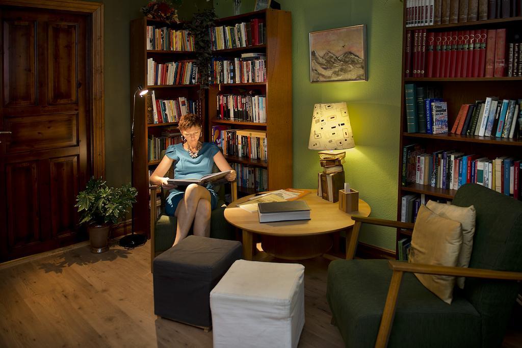 Hotell Aina Kvissleby Εξωτερικό φωτογραφία